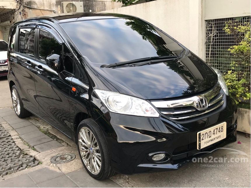 Honda freed 2013