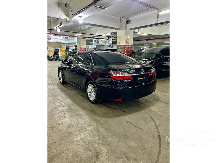 2017 Toyota Camry V Sedan