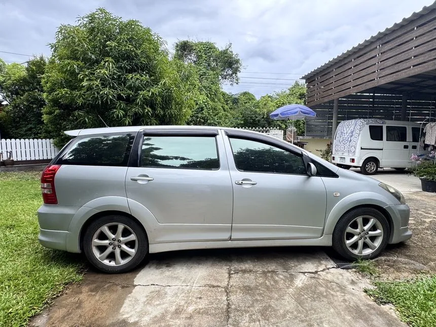 2006 Toyota WISH Q Wagon