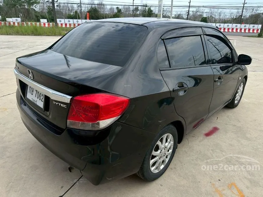 2013 Honda Brio Amaze S Sedan