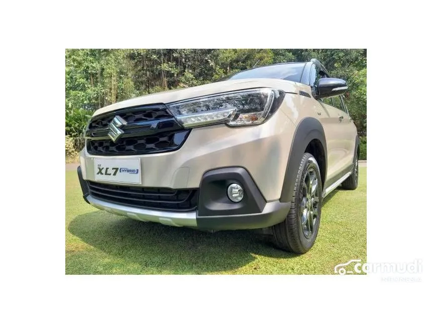 2025 Suzuki XL7 Alpha Hybrid SUV