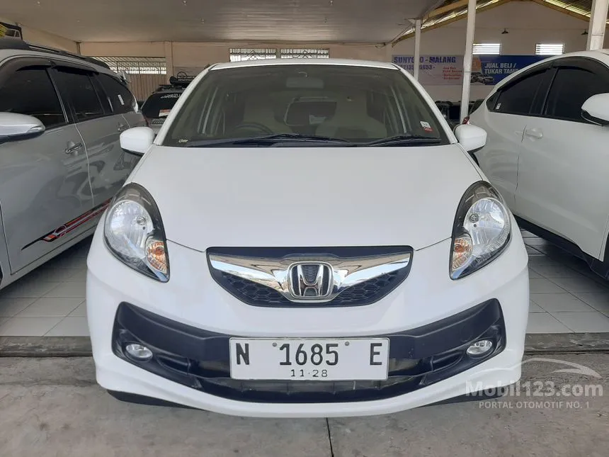 Jual Mobil Honda Brio 2015 Satya E 1.2 di Jawa Timur Manual Hatchback Putih Rp 120.000.000