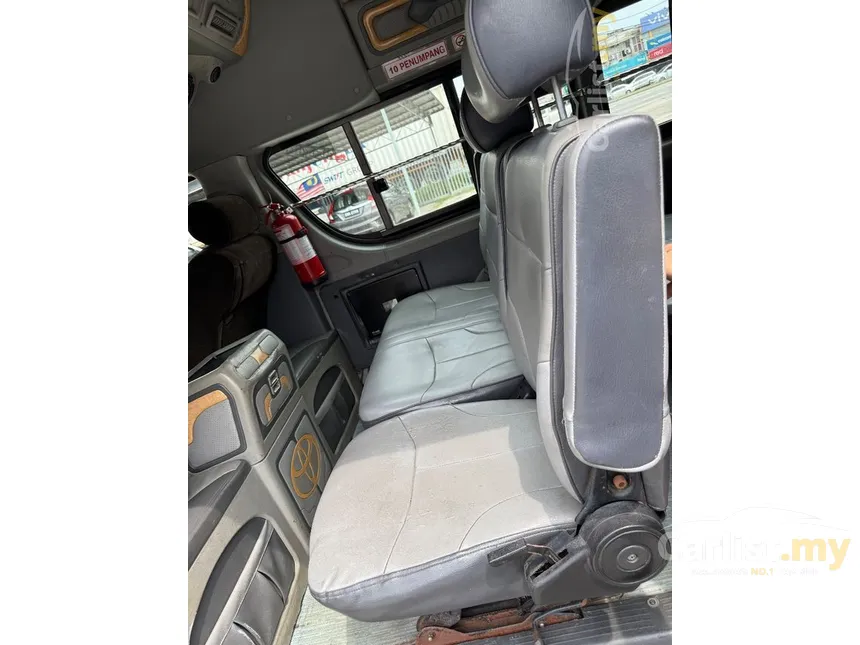 2008 Toyota Hiace Window Van Van