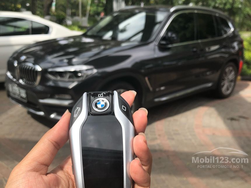 2019 BMW X3 xDrive20i Luxury SUV