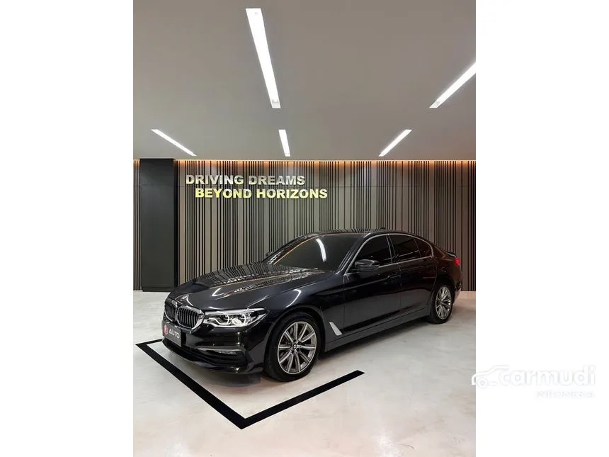 Jual Mobil BMW 520i 2020 2.0 di DKI Jakarta Automatic Sedan Abu