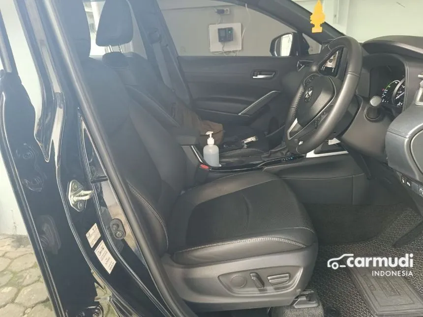 2023 Toyota Corolla Cross Hybrid SUV