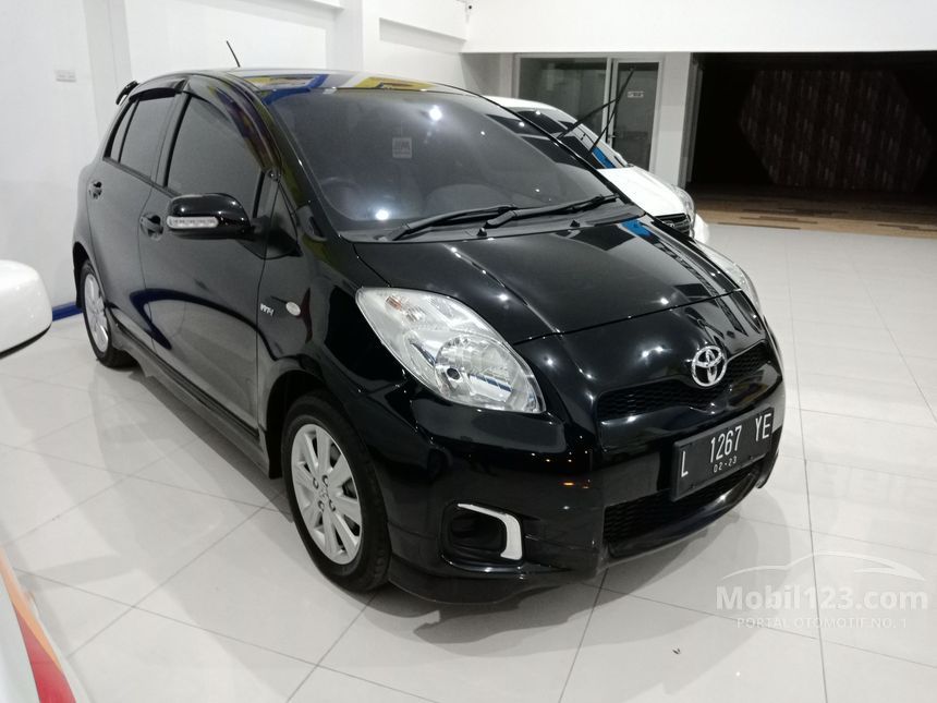 Jual Mobil Toyota Yaris 2012 E 1.5 di Jawa Timur Manual 