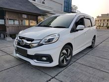 Honda Mobilio RS AT 2015 Antik Tdp23jt Pakaian Pribadi