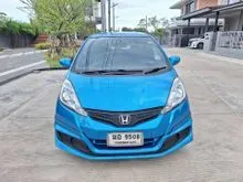 2012 Honda JAZZ 1.5 (ปี 08-14) V Hatchback