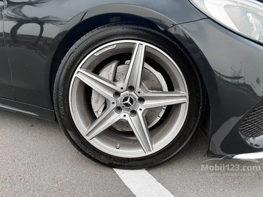 2017 Mercedes-Benz C200 AMG Line Sedan