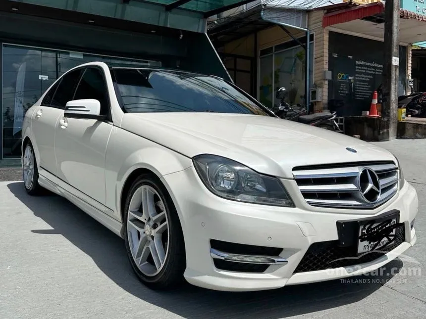 2012 Mercedes-Benz C180 AMG BlueEFFICIENCY Sedan