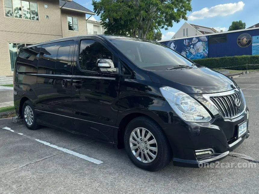 2017 Hyundai H-1 Deluxe Van