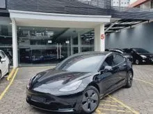 2021 Tesla Model 3 .0 Standard Range Plus Sedan