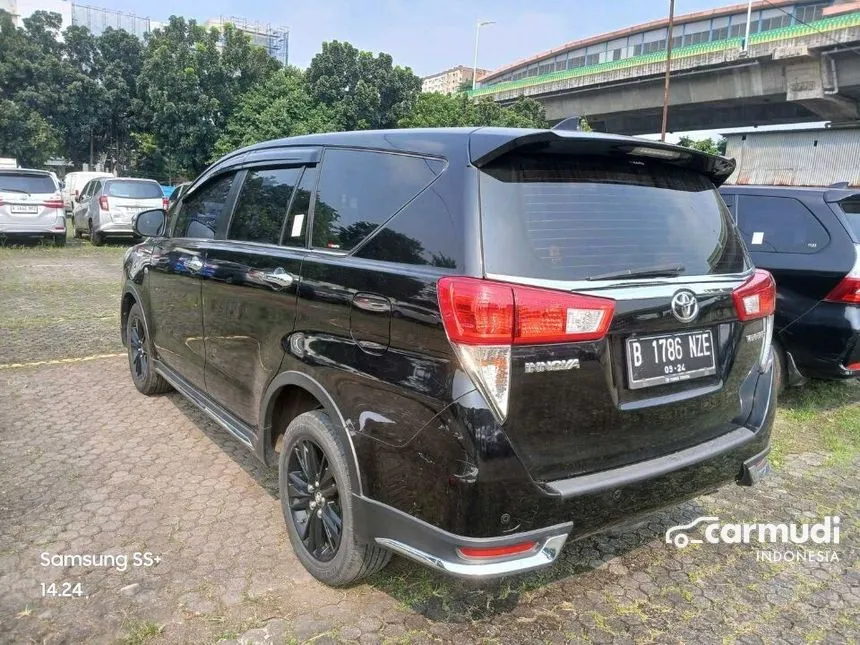 2019 Toyota Innova Venturer Wagon