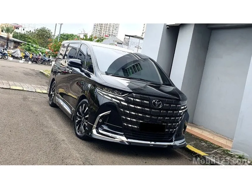 2024 Toyota Alphard HEV Modelista MPV