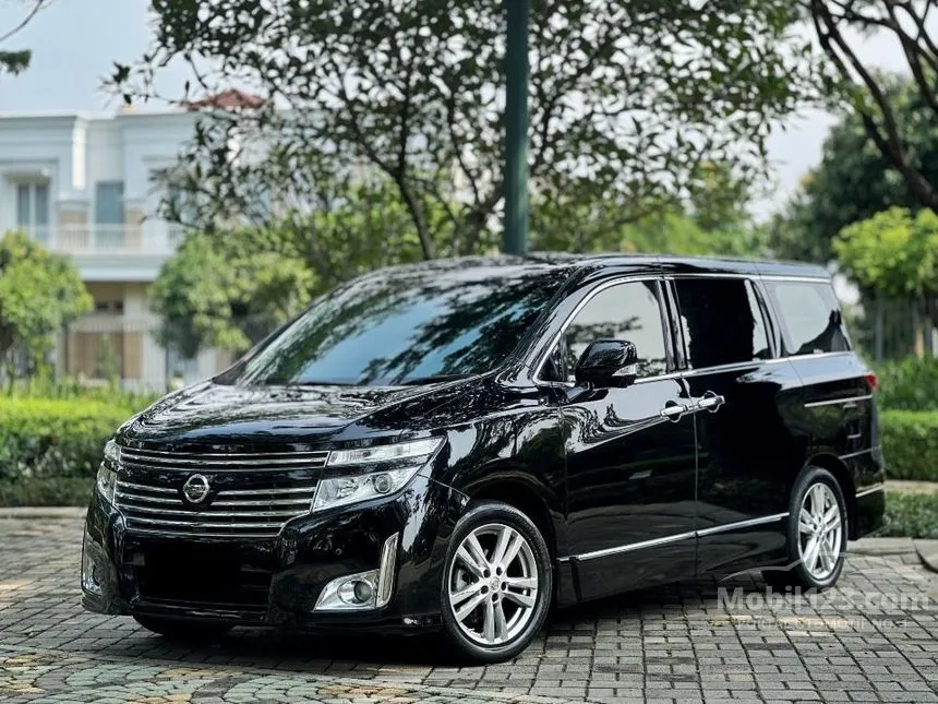 Jual Mobil Nissan Elgrand 2013 Highway Star 2.5 di DKI Jakarta Automatic MPV Hitam Rp 240.000.000