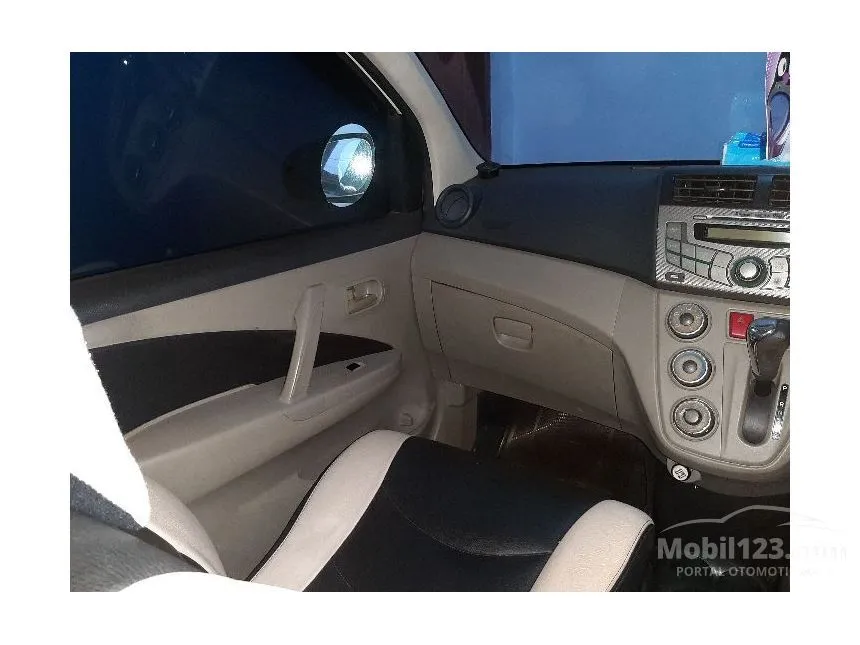 2012 Daihatsu Sirion D FMC Hatchback
