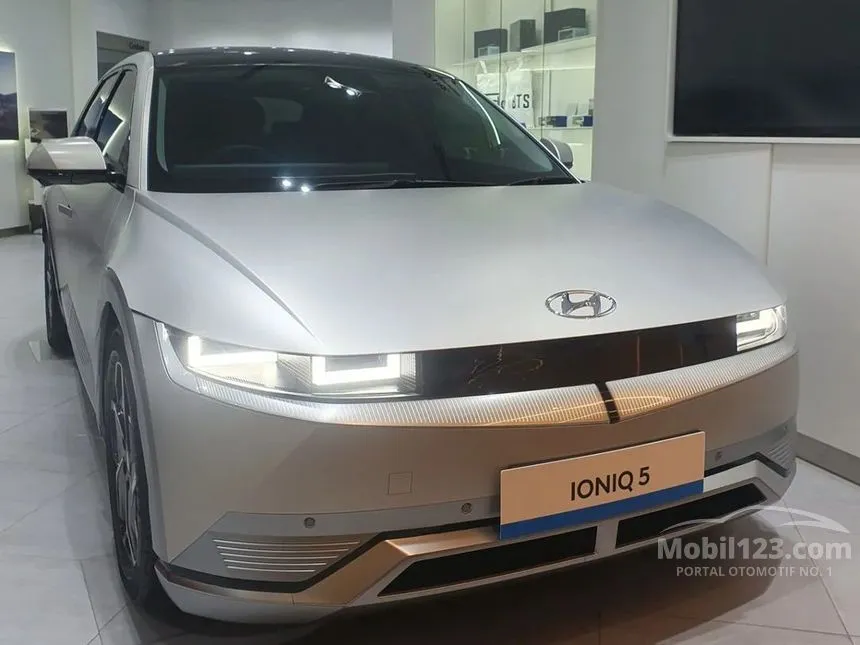 Jual Mobil Hyundai IONIQ 5 2023 Long Range Signature di DKI Jakarta Automatic Wagon Abu