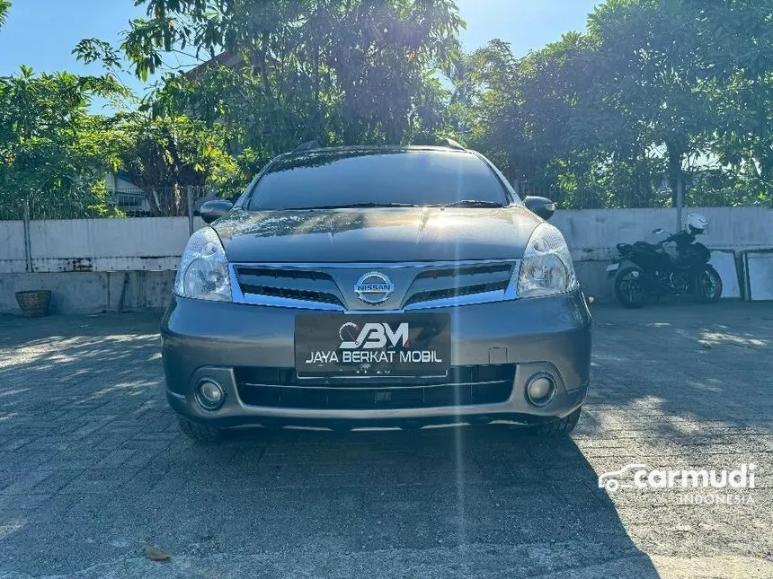 Jual Mobil Nissan Grand Livina 2011 XV 1.5 di Jawa Timur Automatic MPV Abu