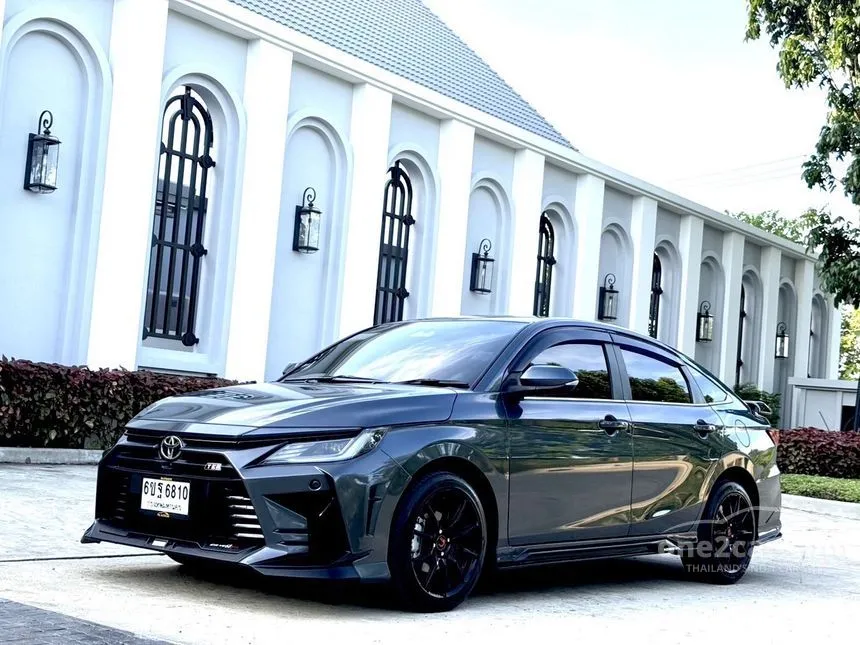 2022 Toyota Yaris Ativ Premium Sedan