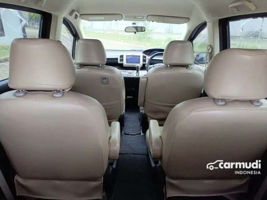 2012 Honda Freed Power Sliding Door MPV