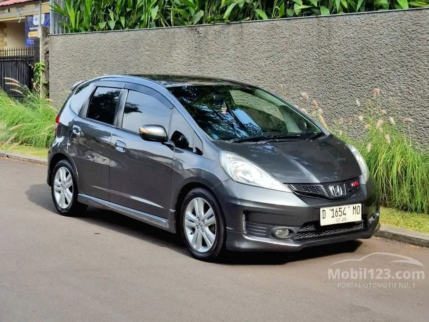 Jual Mobil Honda Jazz 2011 RS 1.5 di Jawa Barat Automatic Hatchback Abu