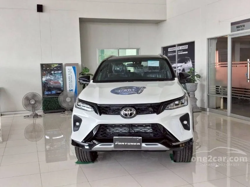 2026 Toyota FORTUNER Legender SUV