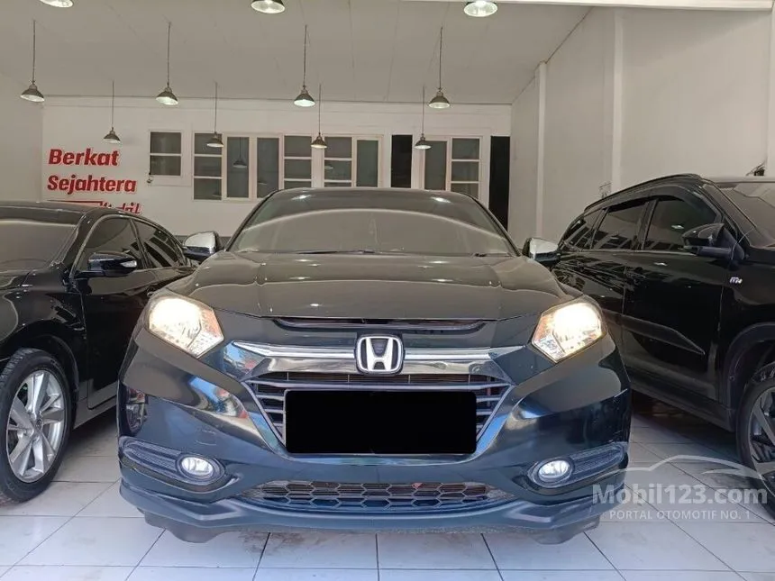 Jual Mobil Honda HR