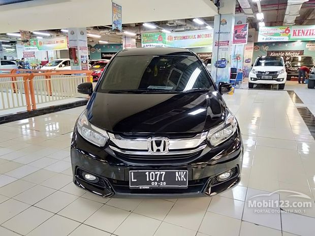 Honda Mobil bekas  dijual di  Surabaya Jawa  timur  Indonesia 