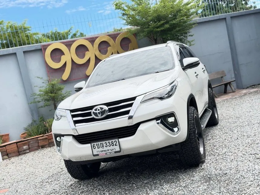 2018 Toyota FORTUNER V SUV