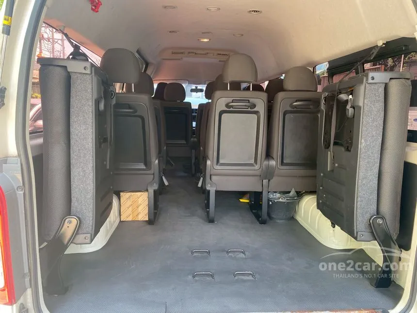 2019 Toyota HIACE D4D Van
