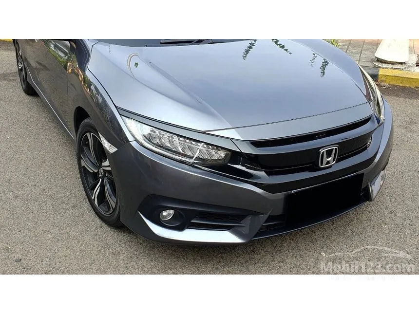 2018 Honda Civic ES Prestige Sedan