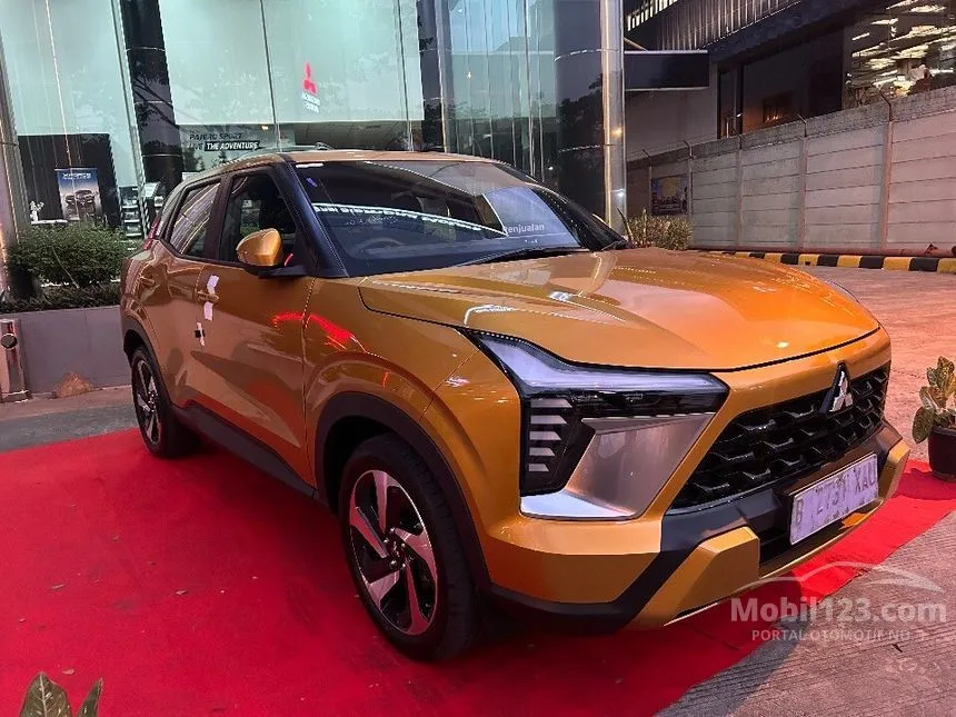 Jual Mobil Mitsubishi XFORCE 2024 Ultimate 1.5 di Jawa Barat Automatic Wagon Kuning Rp 335.900.000