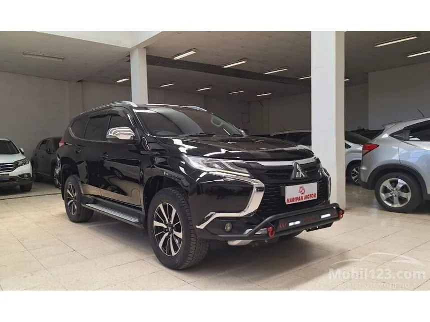 Jual Mobil Mitsubishi Pajero Sport 2017 Dakar 2.4 di Jawa Barat Automatic SUV Hitam Rp 380.000.000