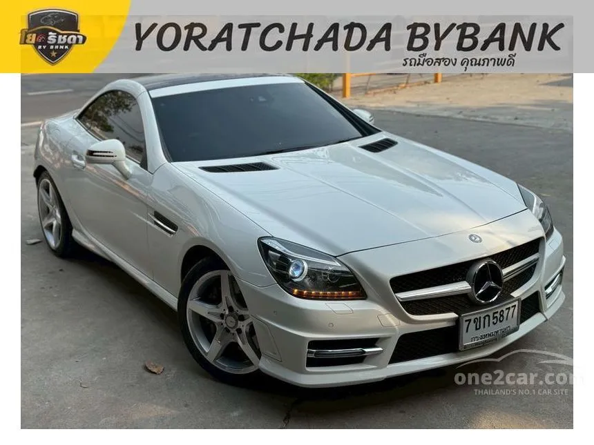 2015 Mercedes-Benz SLK200 AMG Dynamic BlueEFFICIENCY Convertible