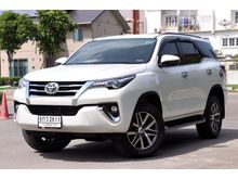 2018 Toyota Fortuner 2.8 (ปี 15-18) V SUV AT