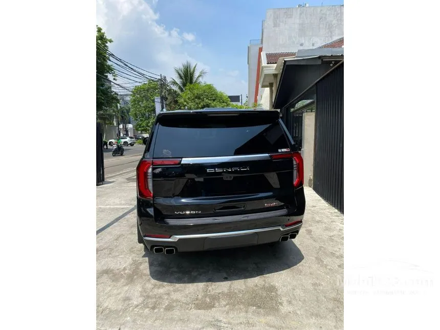 2025 GMC Yukon Denali SUV