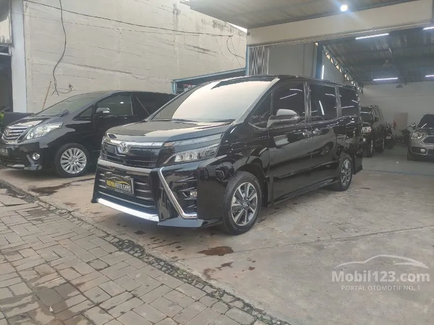 Jual Mobil Toyota Voxy 2018 2.0 di Banten Automatic Wagon Hitam Rp 292.000.000