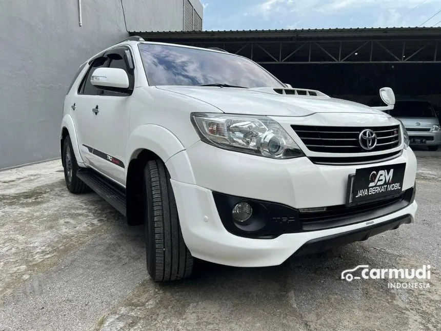 Jual Mobil Toyota Fortuner 2013 G TRD 2.5 di Jawa Timur Automatic SUV Putih Rp 285.000.000
