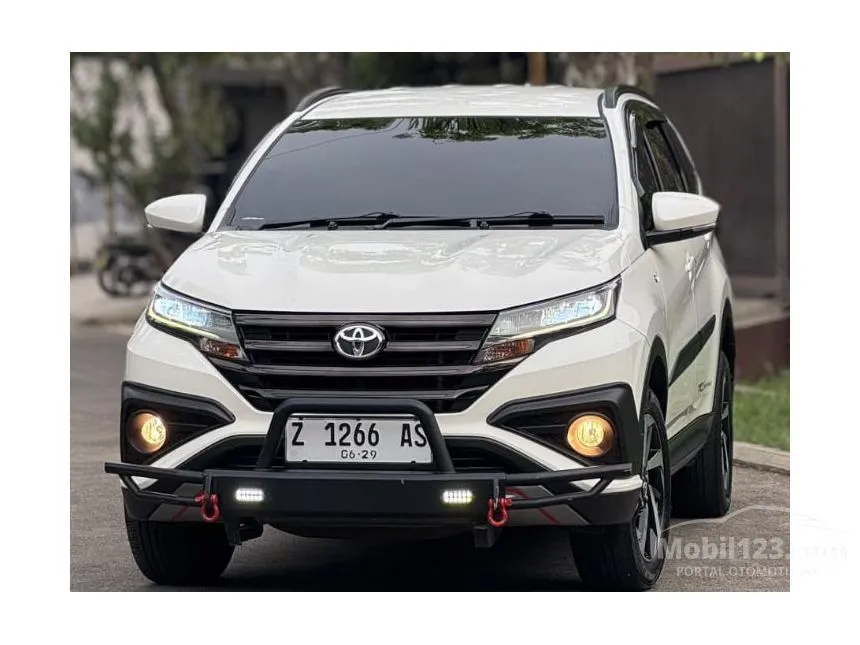 Jual Mobil Toyota Rush 2019 TRD Sportivo 1.5 di Jawa Barat Automatic SUV Putih Rp 215.000.000