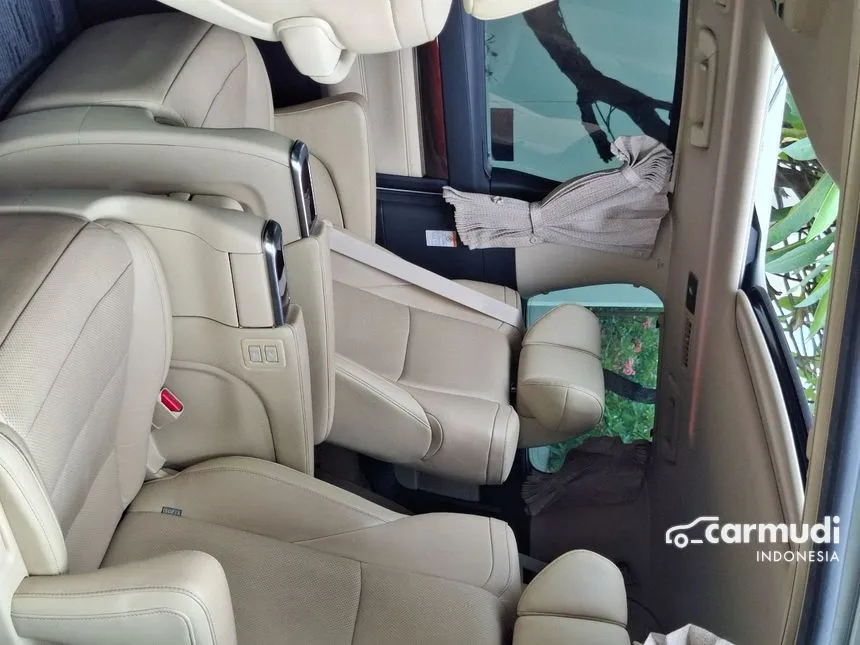 2017 Toyota Alphard G MPV