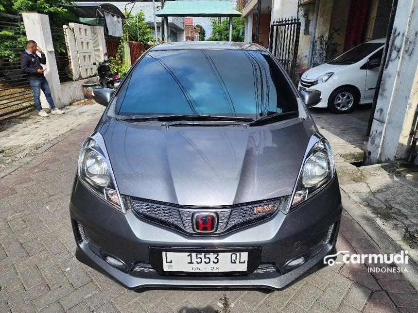 Jual Mobil Honda Jazz 2013 RS 1.5 di Jawa Timur Automatic Hatchback Abu