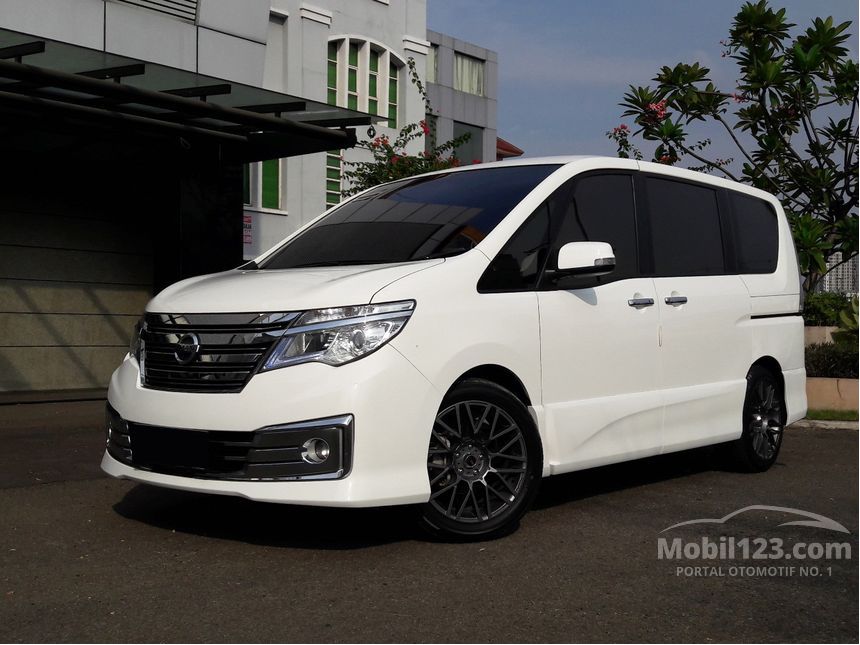 Jual Mobil Nissan Serena 2016 Autech 2.0 di DKI Jakarta 