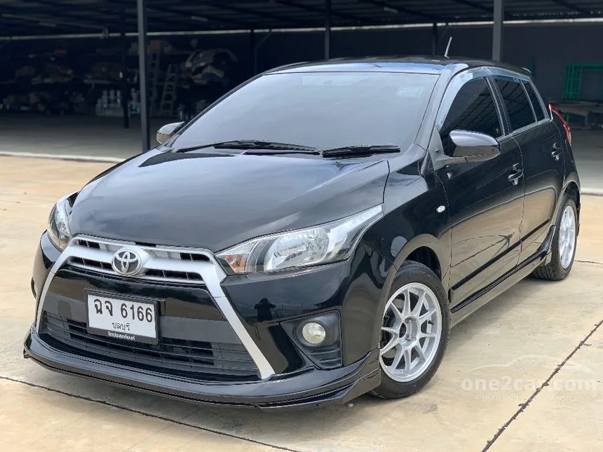 2014 Toyota YARIS E Hatchback
