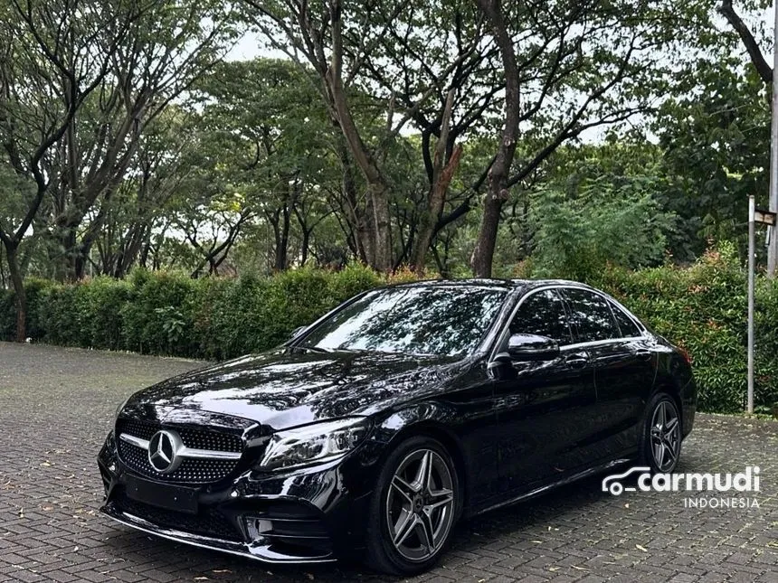 2019 Mercedes-Benz C300 AMG Line Sedan