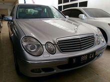 Mercedes-Benz E280 3.0 7G Tronic 2006 istimewa dijual di Malang