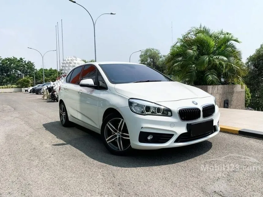 Jual Mobil BMW 218i 2015 Sport Line 1.5 di DKI Jakarta Automatic Hatchback Putih Rp 267.000.000