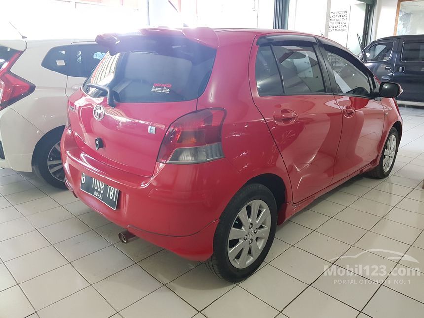 Jual Mobil  Toyota  Yaris  2011 E 1 5 di Jawa  Barat  Manual 