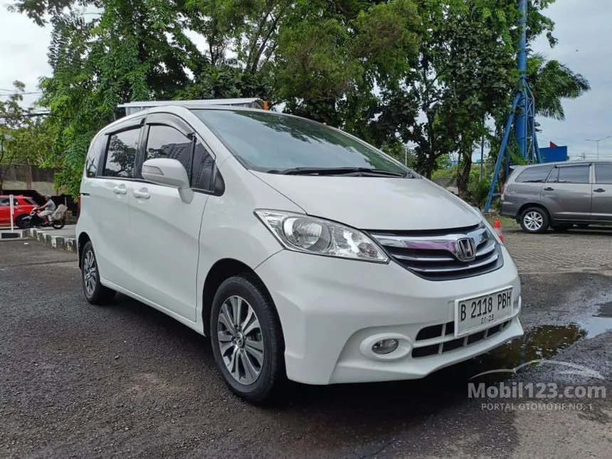 Jual Mobil Honda Freed 2013 E 1.5 di Banten Automatic MPV Putih Rp 143.000.000