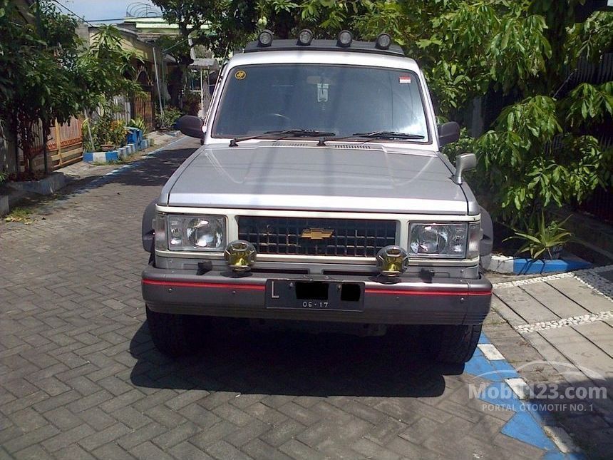 Jual Mobil Chevrolet Trooper 1994 2.4 di Jawa Timur Manual 